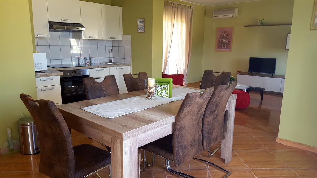Apartments Neda Kampor Zewnętrze zdjęcie
