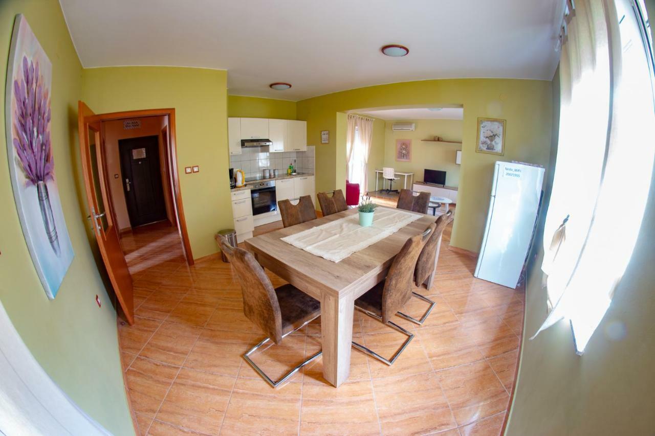 Apartments Neda Kampor Zewnętrze zdjęcie