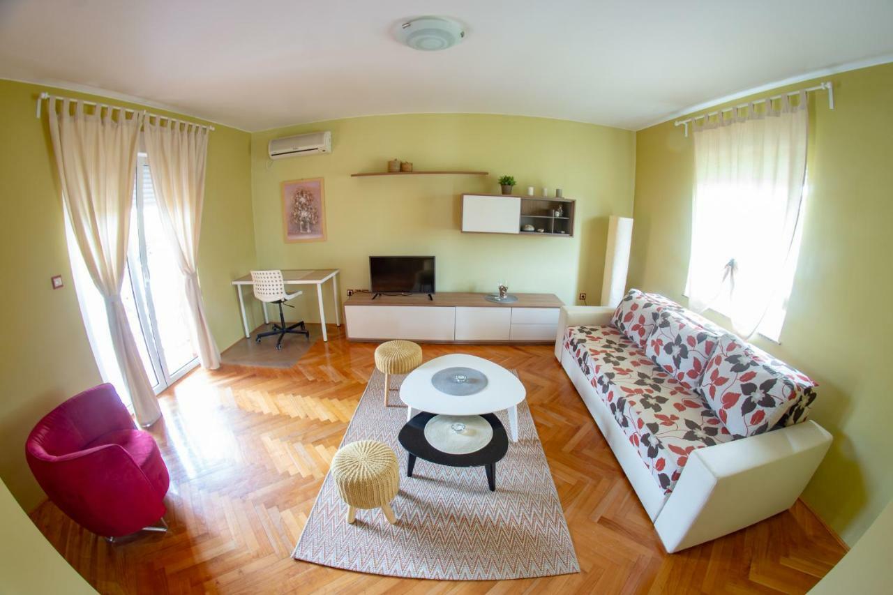 Apartments Neda Kampor Zewnętrze zdjęcie